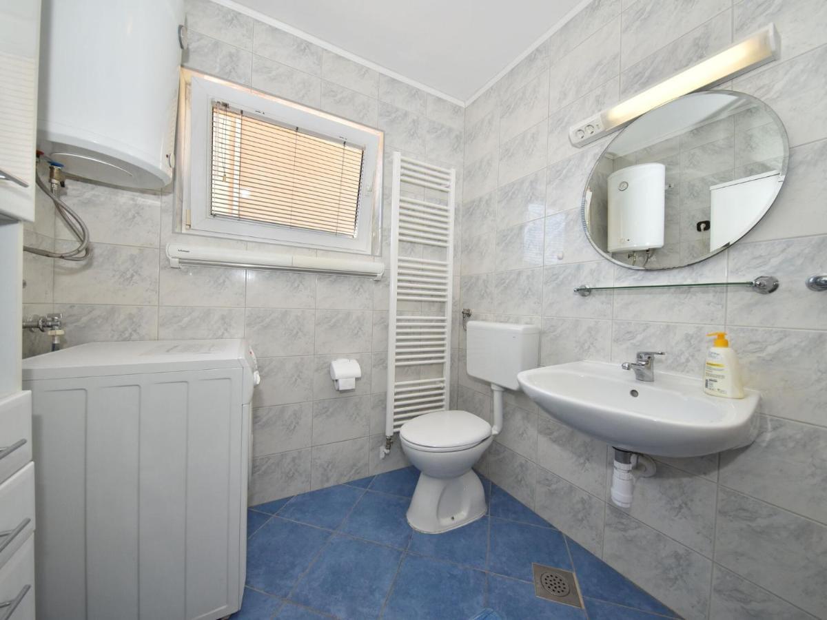 Traditional Apartment In Zadar With Garden Екстер'єр фото