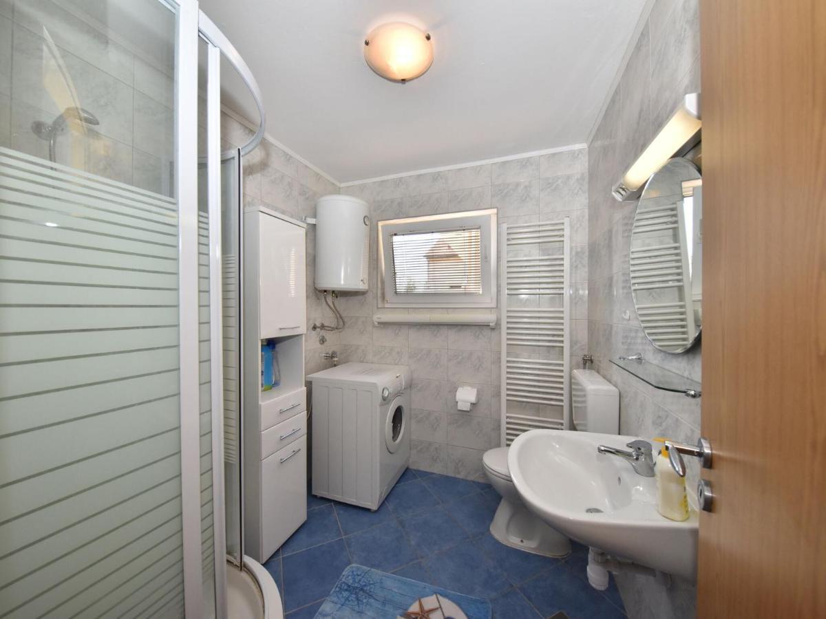Traditional Apartment In Zadar With Garden Екстер'єр фото